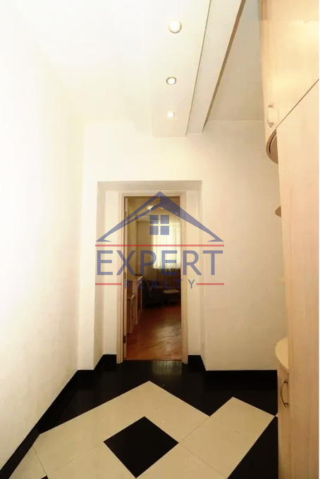 ԿԵՆՏՐՈՆ, ԲԱՂՐԱՄՅԱՆ ՊՈՂՈՏԱ, 3 ՍԵՆՅԱԿ