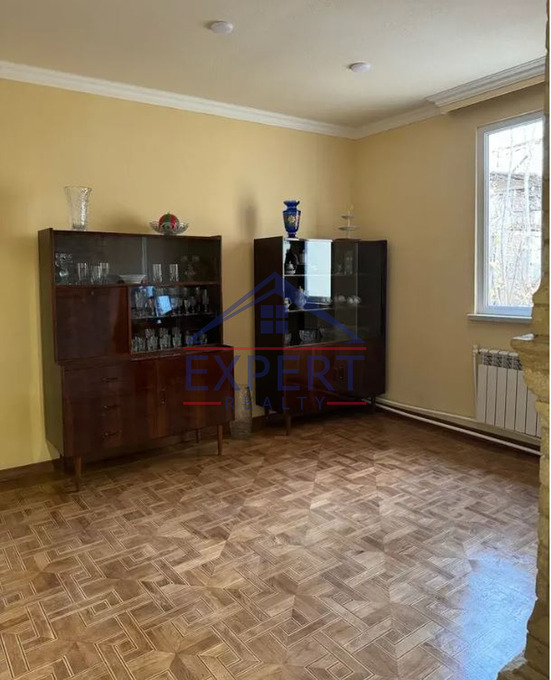 ԿԵՆՏՐՈՆ ՊՌՈՇՅԱՆ ՓՈՂՈՑ, 3 ՍԵՆՅԱԿ