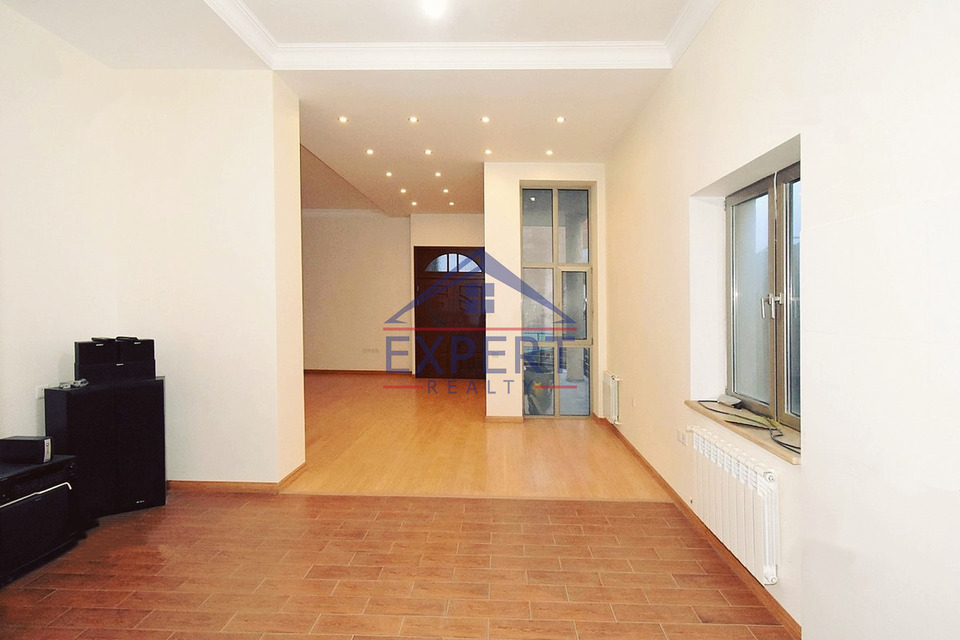 ՄԱԼԱԹԻԱ ՍԵԲԱՍՏԻԱ, ՆՈՅ ԹԱՂԱՄԱՍ, 8+ ՍԵՆՅԱԿ