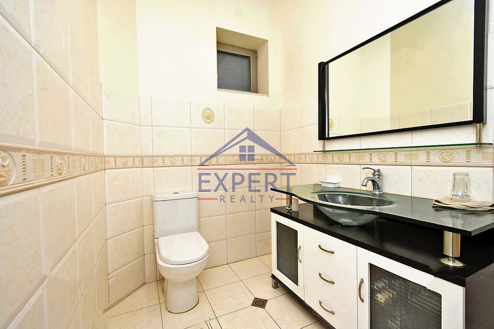 ՄԱԼԱԹԻԱ ՍԵԲԱՍՏԻԱ, ՆՈՅ ԹԱՂԱՄԱՍ, 8+ ՍԵՆՅԱԿ