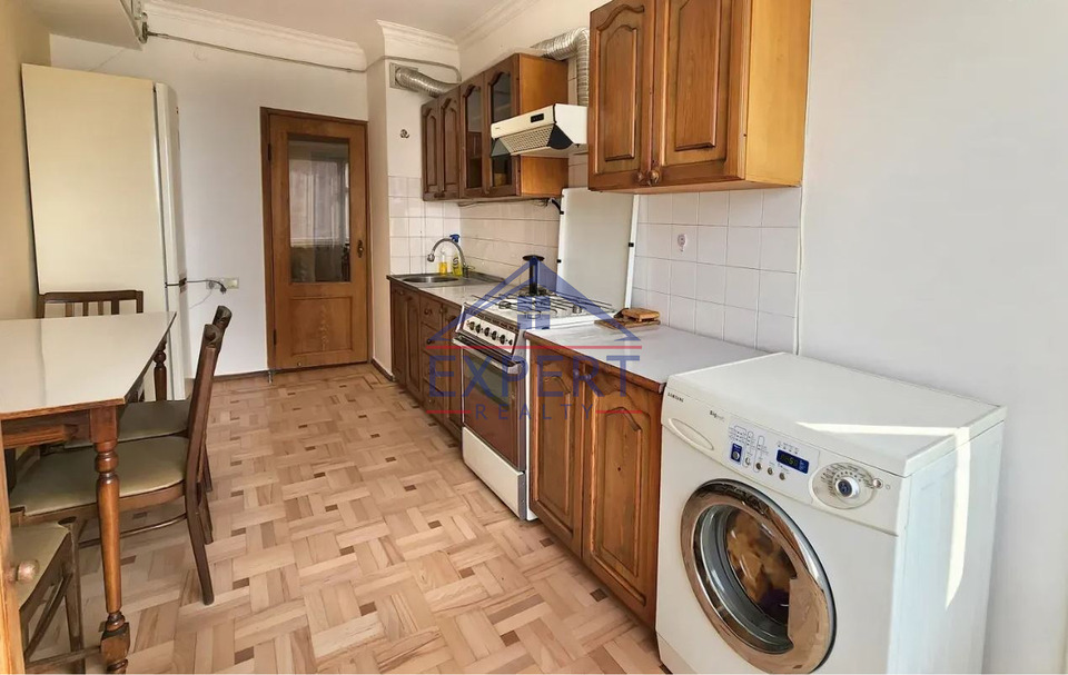 ՄԱԼԱԹԻԱ ՍԵԲԱՍՏԻԱ, ԶՈՐԱՎԱՐ ԱՆԴՐԱՆԻԿԻ ՓՈՂՈՑ, 3 ՍԵՆՅԱԿ