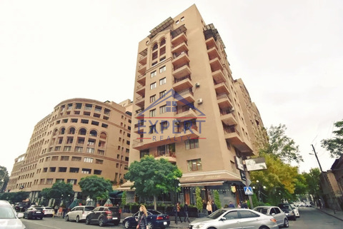 ԿԵՆՏՐՈՆ, ԱՄԻՐՅԱՆ ՓՈՂՈՑ, 3 ՍԵՆՅԱԿ