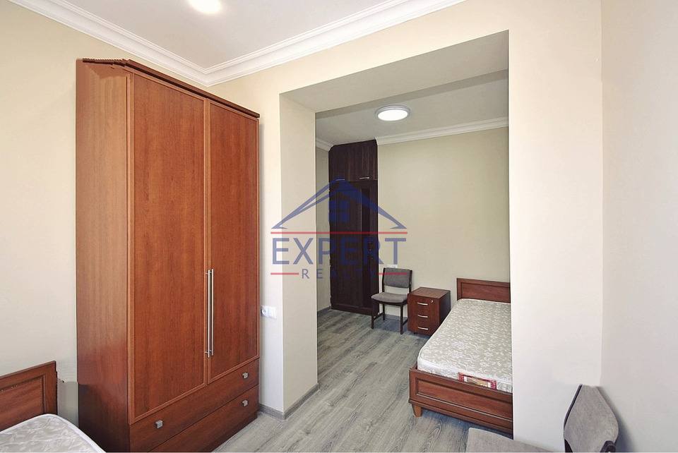 ԱՐԱԲԿԻՐ, ԿՈՄԻՏԱՍ ՊՈՂՈՏԱ, 2 ՍԵՆՅԱԿ