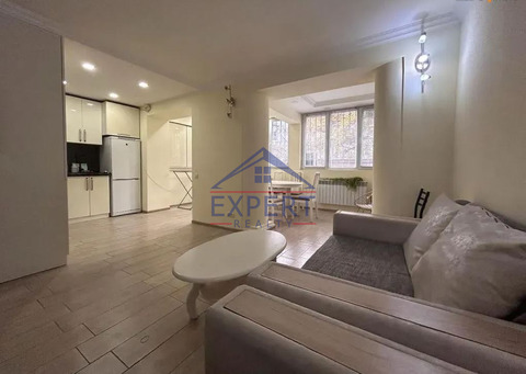 ԿԵՆՏՐՈՆ, ԶԱՔՅԱՆ ՓՈՂՈՑ, 3 ՍԵՆՅԱԿ