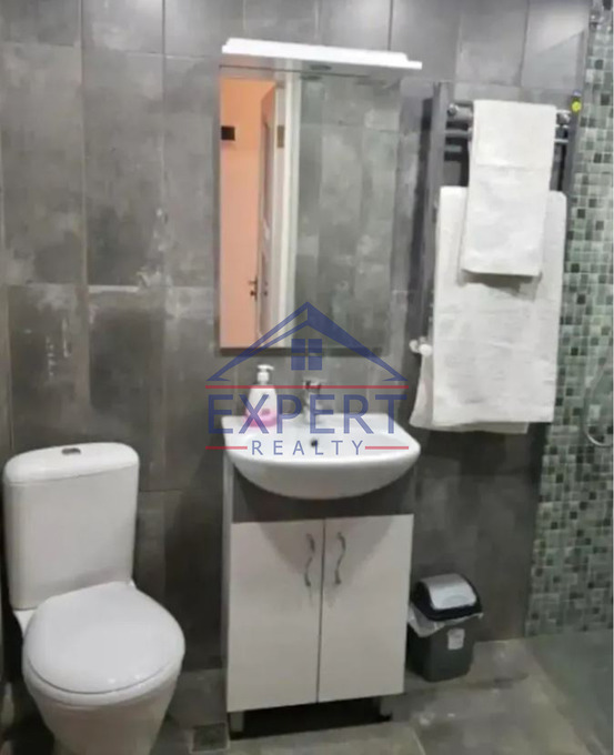 ԿԵՆՏՐՈՆ, ԶԱՔՅԱՆ ՓՈՂՈՑ, 3 ՍԵՆՅԱԿ