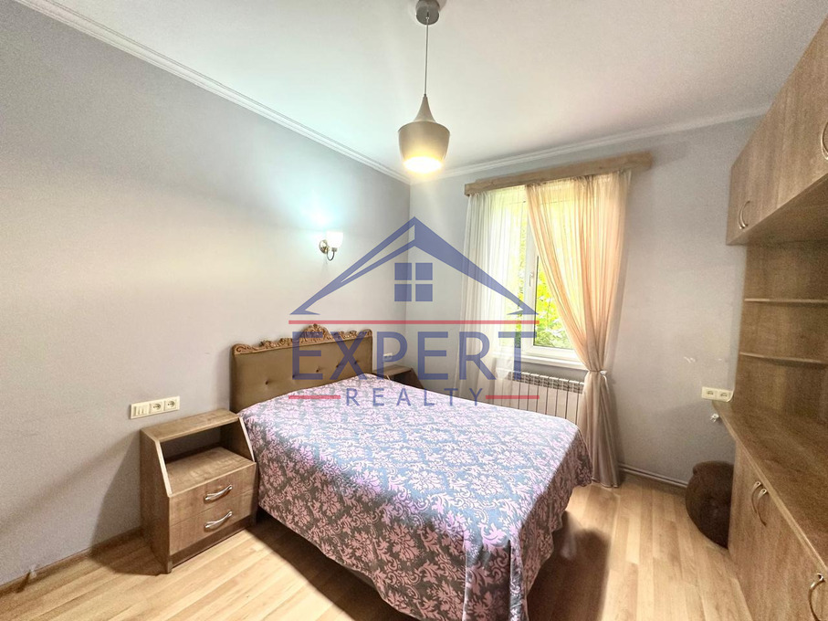 ՔԱՆԱՔԵՌ ԶԵՅԹՈՒՆ, ԴԱՎԻԹ ԱՆՀԱՂԹԻ ՓՈՂՈՑ, 4 ՍԵՆՅԱԿ