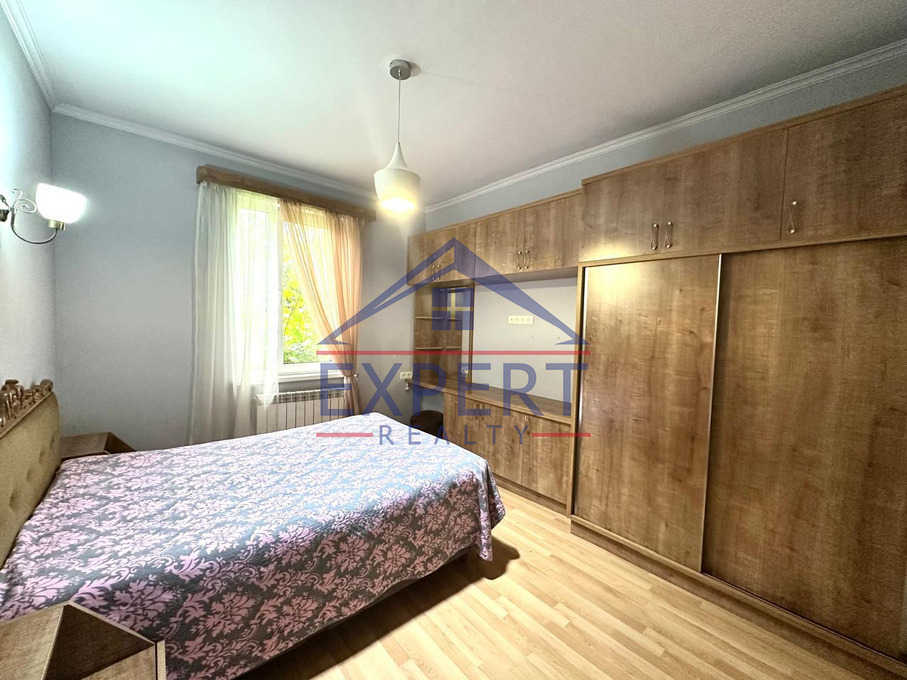 ՔԱՆԱՔԵՌ ԶԵՅԹՈՒՆ, ԴԱՎԻԹ ԱՆՀԱՂԹԻ ՓՈՂՈՑ, 4 ՍԵՆՅԱԿ