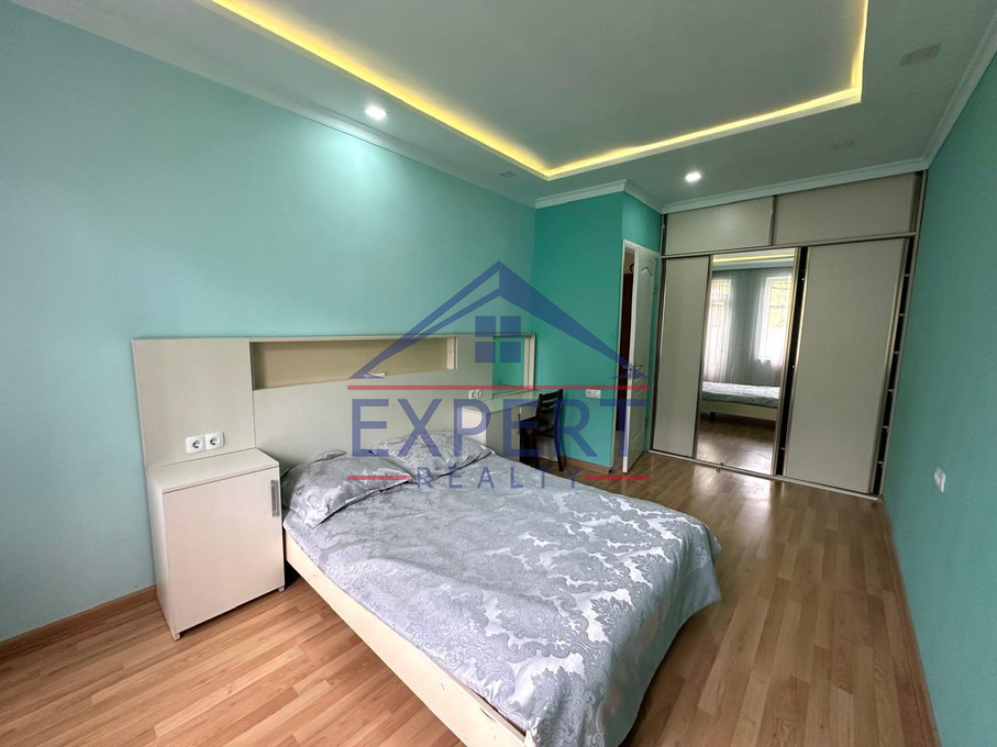 ՔԱՆԱՔԵՌ ԶԵՅԹՈՒՆ, ԴԱՎԻԹ ԱՆՀԱՂԹԻ ՓՈՂՈՑ, 4 ՍԵՆՅԱԿ