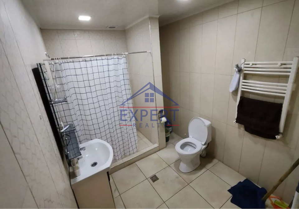 ԿԵՆՏՐՈՆ, ԱԼԵՔ ՄԱՆՈՒԿՅԱՆ, 230 ՔՄ․