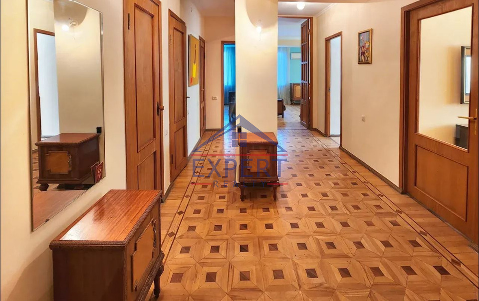 ՄԱԼԱԹԻԱ ՍԵԲԱՍՏԻԱ, ԶՈՐԱՎԱՐ ԱՆԴՐԱՆԻԿԻ ՓՈՂՈՑ, 3 ՍԵՆՅԱԿ