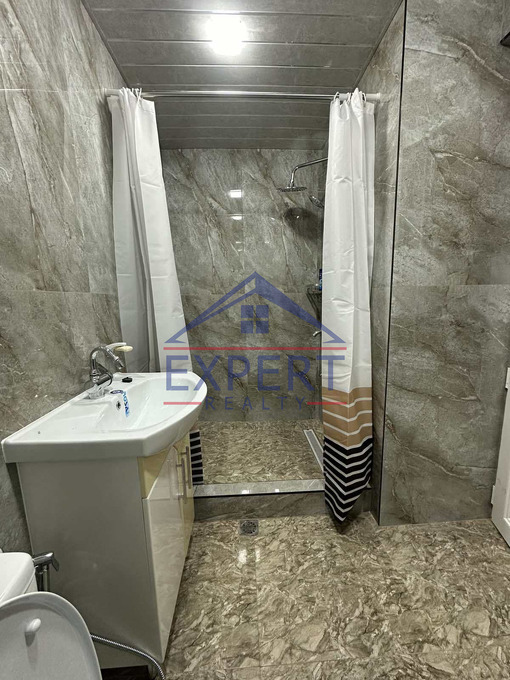 ՔԱՆԱՔԵՌ ԶԵՅԹՈՒՆ, ԴԱՎԻԹ ԱՆՀԱՂԹ, 4 ՍԵՆՅԱԿ