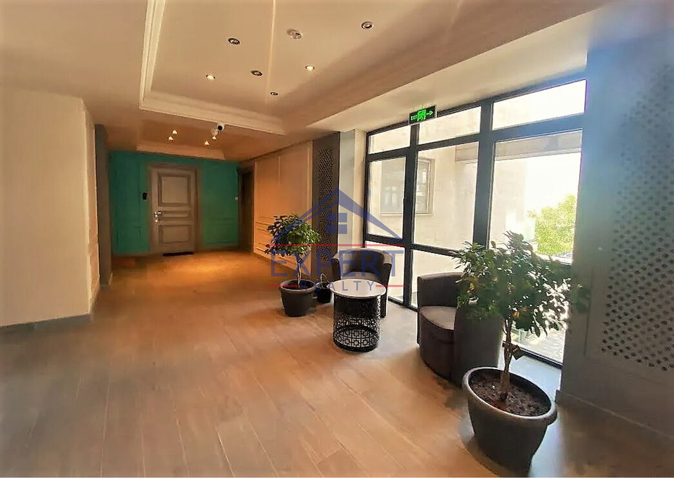 ԿԵՆՏՐՈՆ, ՎԵՐԻՆ ԱՆՏԱՌԱԻՆ ՓՈՂՈՑ, 2 ՍԵՆՅԱԿ