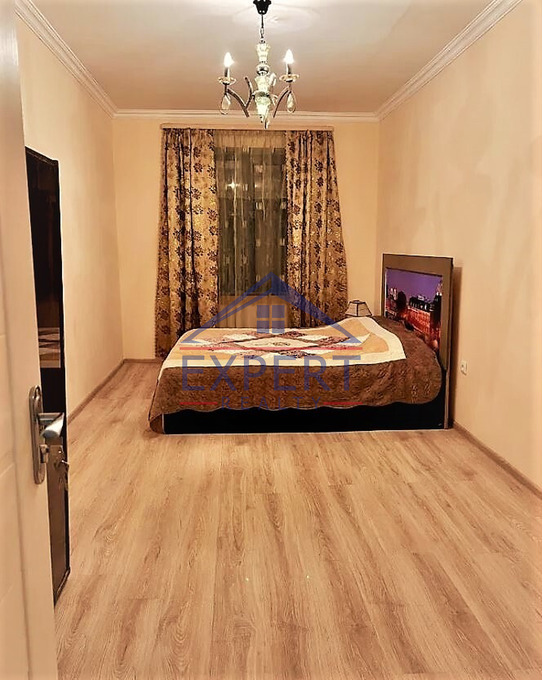 ԿԵՆՏՐՈՆ, ՏԻԳՐԱՆ ՄԵԾԻ ՊՈՂՈՏԱ, 2 ՍԵՆՅԱԿ