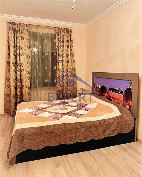 ԿԵՆՏՐՈՆ, ՏԻԳՐԱՆ ՄԵԾԻ ՊՈՂՈՏԱ, 2 ՍԵՆՅԱԿ