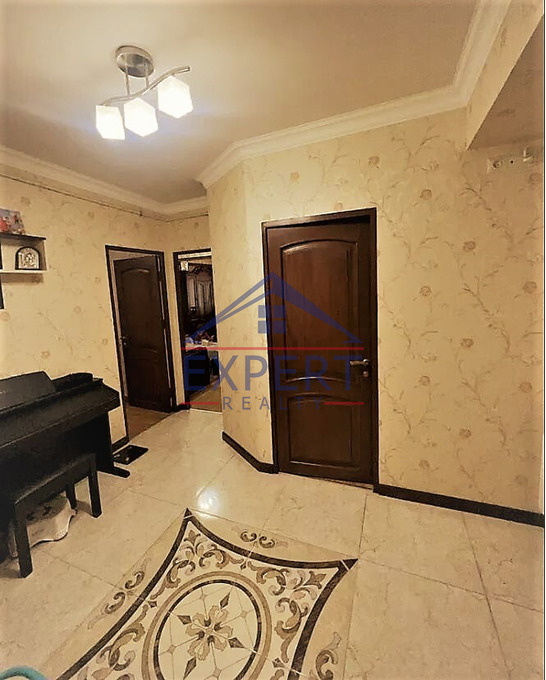 ԿԵՆՏՐՈՆ, ՍԱՐՅԱՆ ՓՈՂՈՑ, 3 ՍԵՆՅԱԿ