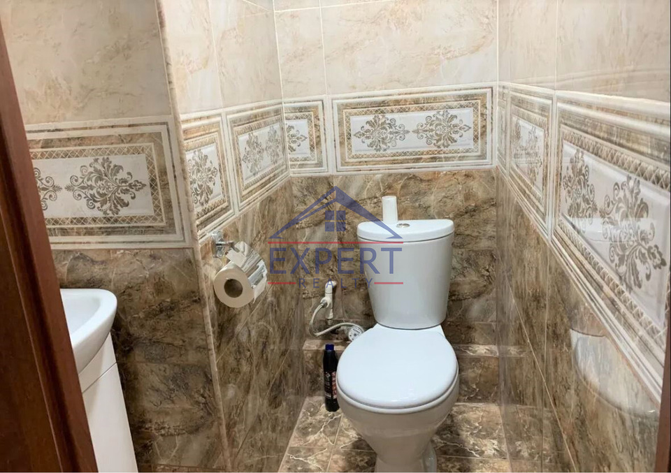 ԿԵՆՏՐՈՆ, ԽՈՐԵՆԱՑՈՒ ՓՈՂՈՑ, 3 ՍԵՆՅԱԿ