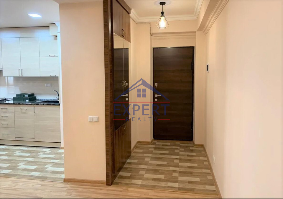 ԿԵՆՏՐՈՆ, ԽՈՐԵՆԱՑՈՒ ՓՈՂՈՑ, 3 ՍԵՆՅԱԿ