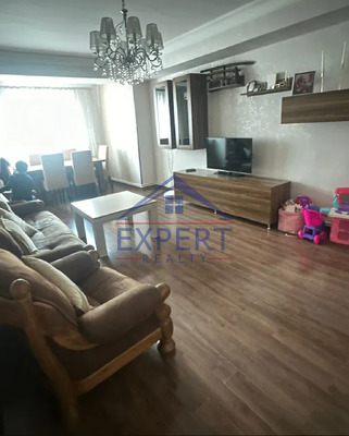 ԱՐԱԲԿԻՐ, ՀՐԱՉՅԱ ՔՈՉԱՐ, 3 ՍԵՆՅԱԿ