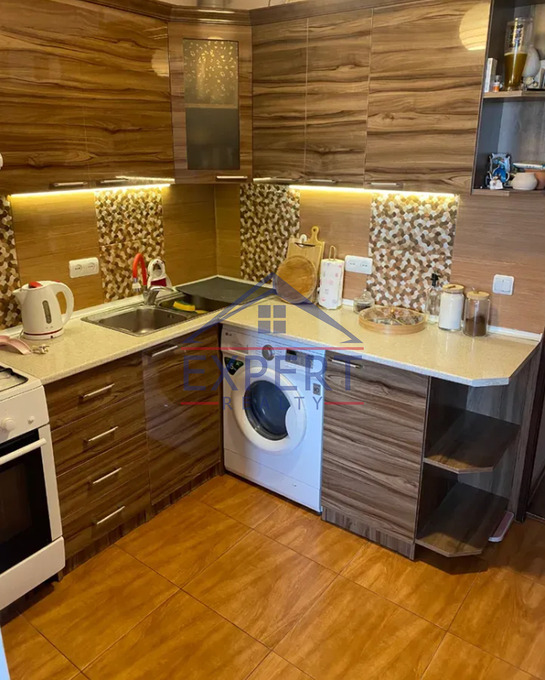 ԱՐԱԲԿԻՐ, ՀՐԱՉՅԱ ՔՈՉԱՐ, 3 ՍԵՆՅԱԿ