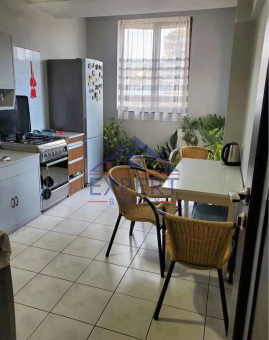 ԿԵՆՏՐՈՆ, ԽՈՐԵՆԱՑՈՒ ՓՈՂՈՑ, 3 ՍԵՆՅԱԿ