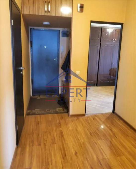 ԿԵՆՏՐՈՆ, ԽՈՐԵՆԱՑՈՒ ՓՈՂՈՑ, 3 ՍԵՆՅԱԿ