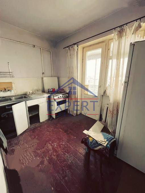 ԱՐԱԲԿԻՐ, ԿՈՄԻՏԱՍԻ ՊՈՂՈՏԱ, 2 ՍԵՆՅԱԿ