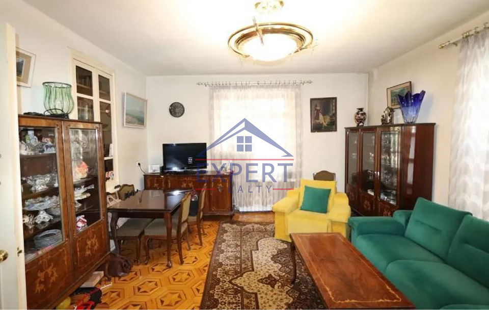 ԿԵՆՏՐՈՆ, ՄԱՇՏՈՑԻ ՊՈՂՈՏԱ, 3 ՍԵՆՅԱԿ