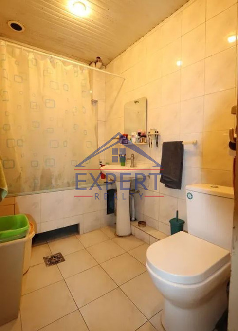 ԿԵՆՏՐՈՆ, ՄԱՇՏՈՑԻ ՊՈՂՈՏԱ, 3 ՍԵՆՅԱԿ