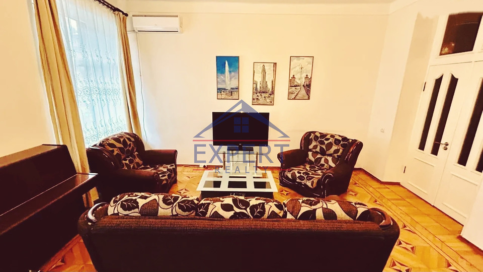 ԿԵՆՏՐՈՆ, ԿԻԵՎՅԱՆ ՓՈՂՈՑՈՒՄ, 4 ՍԵՆՅԱԿ