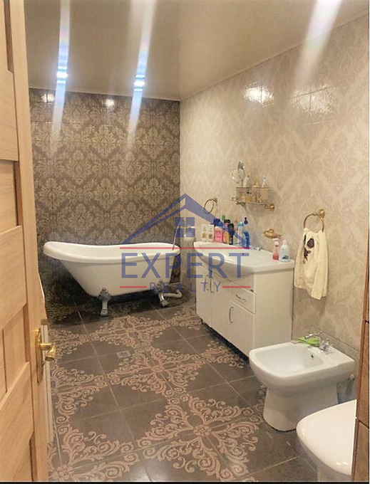 ՄԱԼԱԹԻԱ ՍԵԲԱՍՏԻԱ, ՏԻՉԻՆԱ ՓՈՂՈՑ, 3 ՍԵՆՅԱԿ