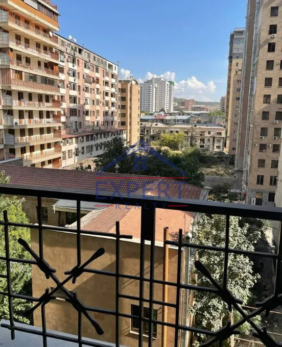 ԿԵՆՏՐՈՆ, ԵԿՄԱԼՅԱՆ ՓՈՂՈՑ, 3 ՍԵՆՅԱԿ