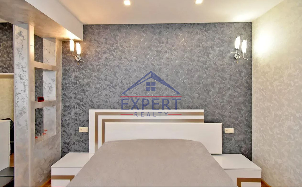 ԿԵՆՏՐՈՆ, ՄԱՇՏՈՑԻ ՊՈՂՈՏԱ, 3 ՍԵՆՅԱԿ