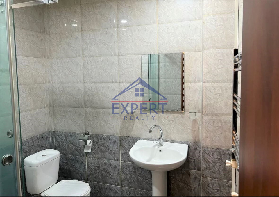 ԿԵՆՏՐՈՆ, ՍԱՅԱԹ-ՆՈՎԱ ՊՈՂՈՏԱ, 3 ՍԵՆՅԱԿ