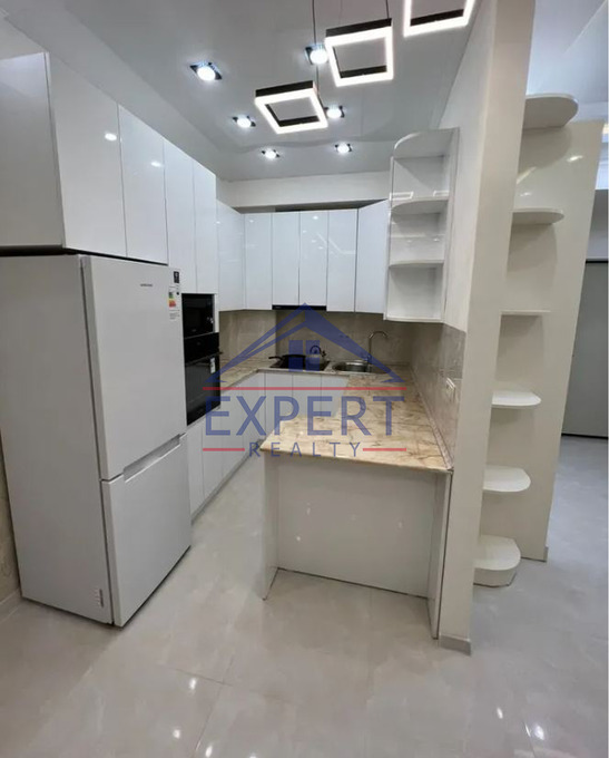 ԱՋԱՓՆՅԱԿ, ԼԵՆԻՆԳՐԱԴՅԱՆ ՓՈՂՈՑ, 2 ՍԵՆՅԱԿ