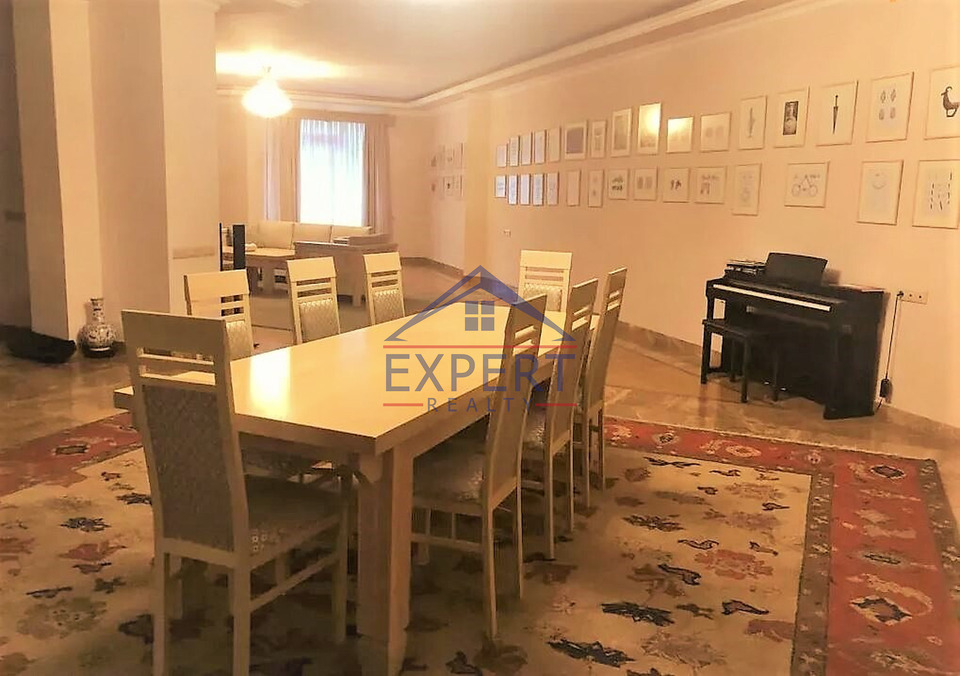 ԿԵՆՏՐՈՆ, ՀՅՈՒՍԻՍԱՅԻՆ ՊՈՂՈՏԱ, 3 ՍԵՆՅԱԿ