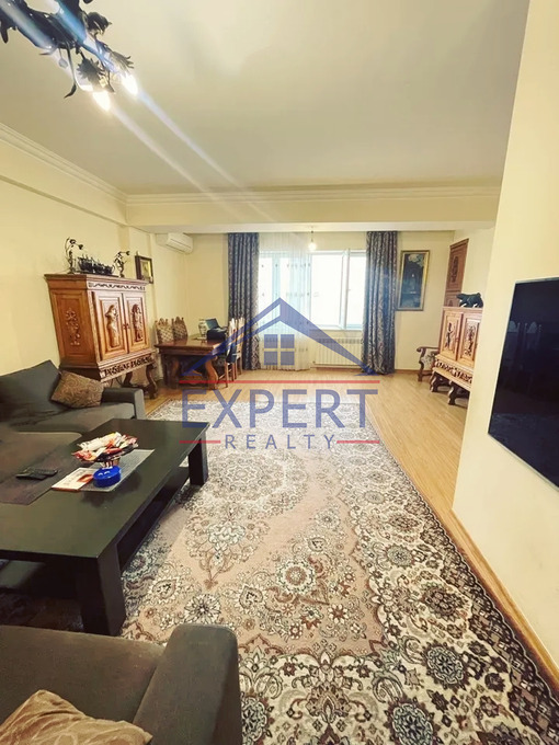 ԿԵՆՏՐՈՆ, ՊՈՒՇԿԻՆԻ ՓՈՂՈՑ, 3 ՍԵՆՅԱԿ