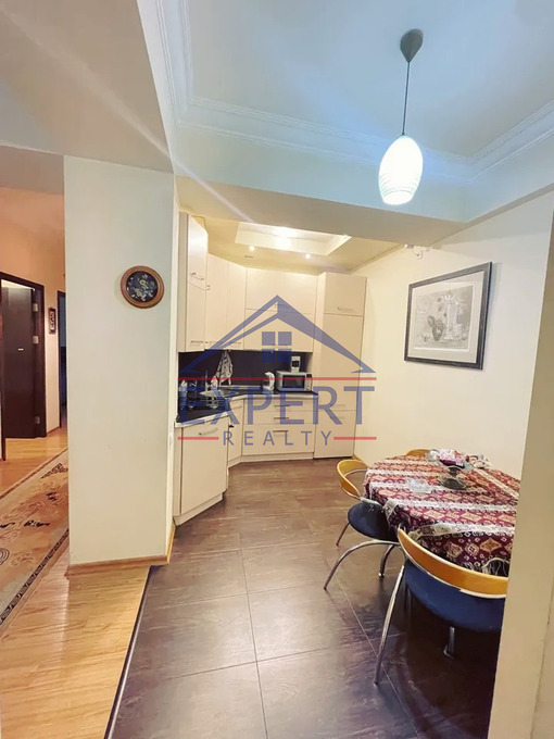 ԿԵՆՏՐՈՆ, ՊՈՒՇԿԻՆԻ ՓՈՂՈՑ, 3 ՍԵՆՅԱԿ