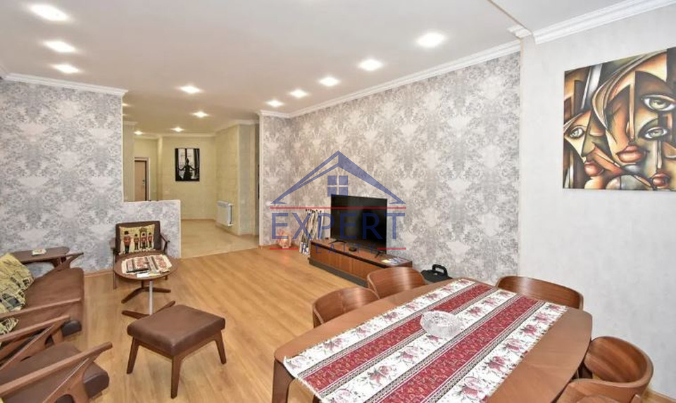 ԿԵՆՏՐՈՆ, ՏԵՐՅԱՆ ՓՈՂՈՑ, 2 ՍԵՆՅԱԿ