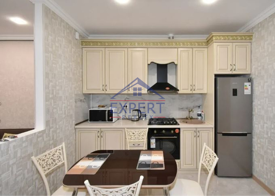 ԿԵՆՏՐՈՆ, ՏԵՐՅԱՆ ՓՈՂՈՑ, 2 ՍԵՆՅԱԿ