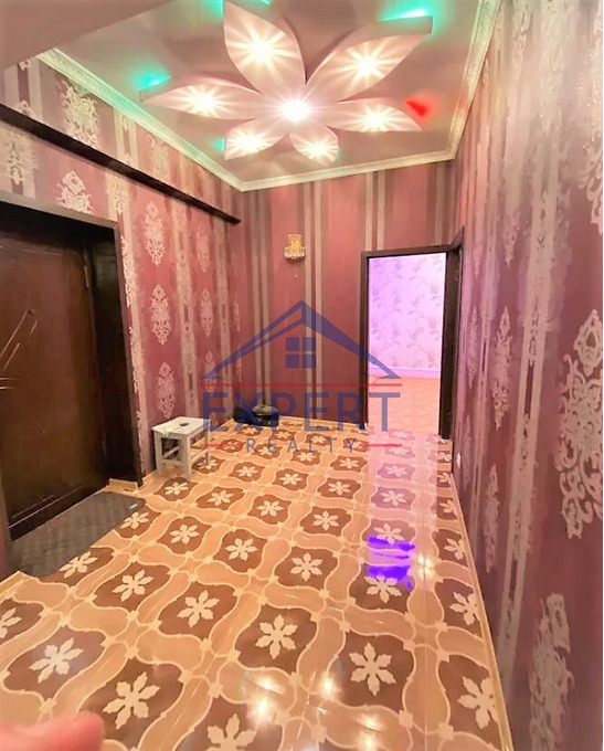 ԿԵՆՏՐՈՆ, ԽՈՐԵՆԱՑՈՒ ՓՈՂՈՑ, 3 ՍԵՆՅԱԿ