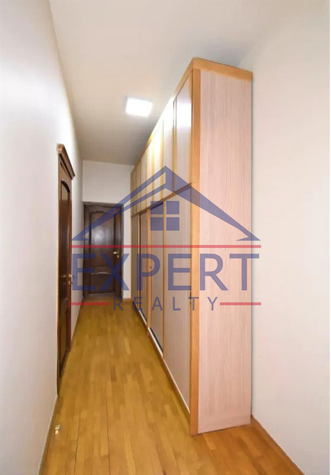 ԿԵՆՏՐՈՆ, ԶԱՐՈԲՅԱՆ ՓՈՂՈՑ, 3 ՍԵՆՅԱԿ