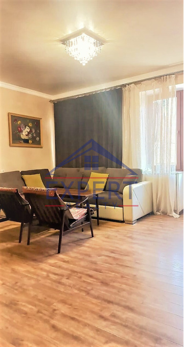 ԿԵՆՏՐՈՆ, ՆԱԼԲԱՆԴՅԱՆ ՓՈՂՈՑ, 3 ՍԵՆՅԱԿ