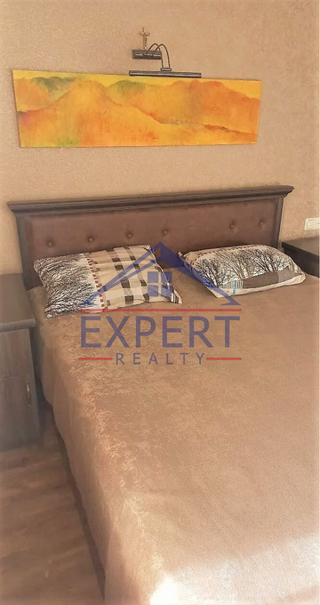 ԿԵՆՏՐՈՆ, ՆԱԼԲԱՆԴՅԱՆ ՓՈՂՈՑ, 3 ՍԵՆՅԱԿ