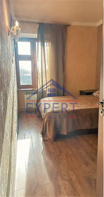 ԿԵՆՏՐՈՆ, ՆԱԼԲԱՆԴՅԱՆ ՓՈՂՈՑ, 3 ՍԵՆՅԱԿ