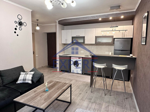 ԿԵՆՏՐՈՆ, ՄԱՇՏՈՑԻ ՊՈՂՈՏԱ, 2 ՍԵՆՅԱԿ