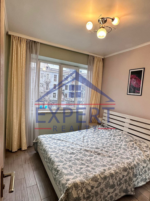 ԿԵՆՏՐՈՆ, ՄԱՇՏՈՑԻ ՊՈՂՈՏԱ, 2 ՍԵՆՅԱԿ