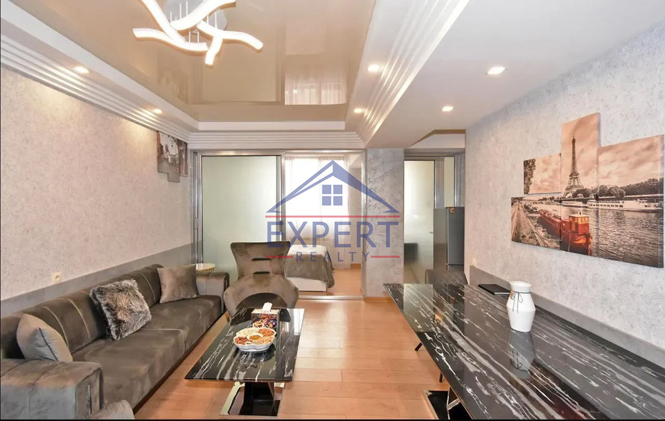 ԿԵՆՏՐՈՆ, ՀԻՆ ԵՐԵՎԱՆՑՈՒ ՓՈՂՈՑ, 3 ՍԵՆՅԱԿ