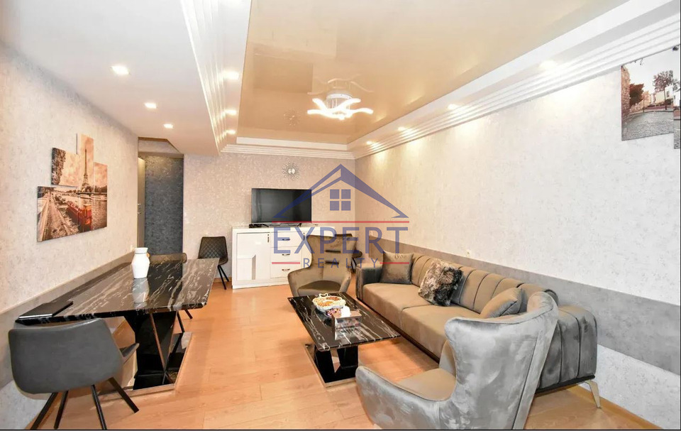 ԿԵՆՏՐՈՆ, ՀԻՆ ԵՐԵՎԱՆՑՈՒ ՓՈՂՈՑ, 3 ՍԵՆՅԱԿ