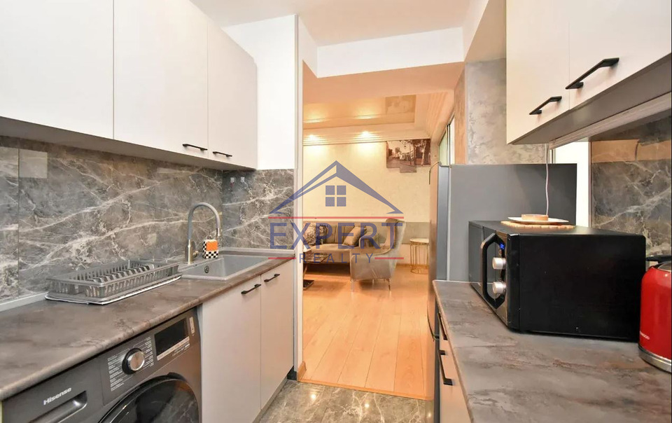 ԿԵՆՏՐՈՆ, ՀԻՆ ԵՐԵՎԱՆՑՈՒ ՓՈՂՈՑ, 3 ՍԵՆՅԱԿ