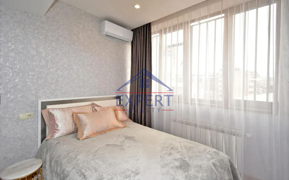 ԿԵՆՏՐՈՆ, ՀԻՆ ԵՐԵՎԱՆՑՈՒ ՓՈՂՈՑ, 3 ՍԵՆՅԱԿ